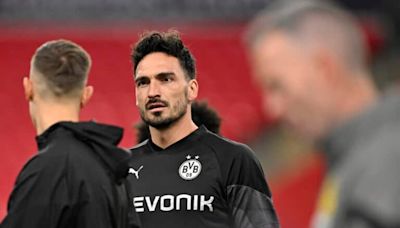 Bologna make surprise entrance in race for Mats Hummels