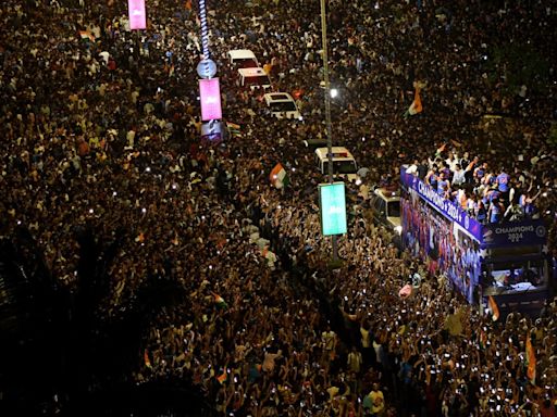 Mumbai: Fans Wait Hours At Wankhede Stadium To Greet Team India