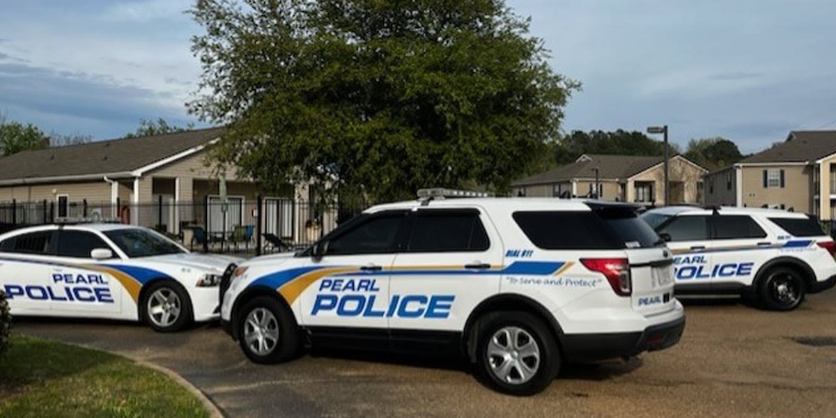 Authorities searching for a man who carjacked a woman at Pearl grocery store