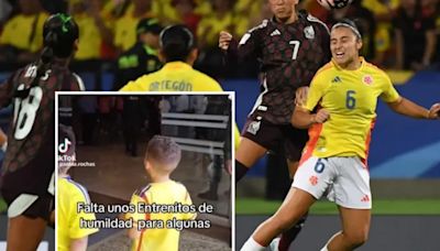 Acusan de arrogantes a las jugadoras de la selección Colombia por ignorar a niños que querían una foto