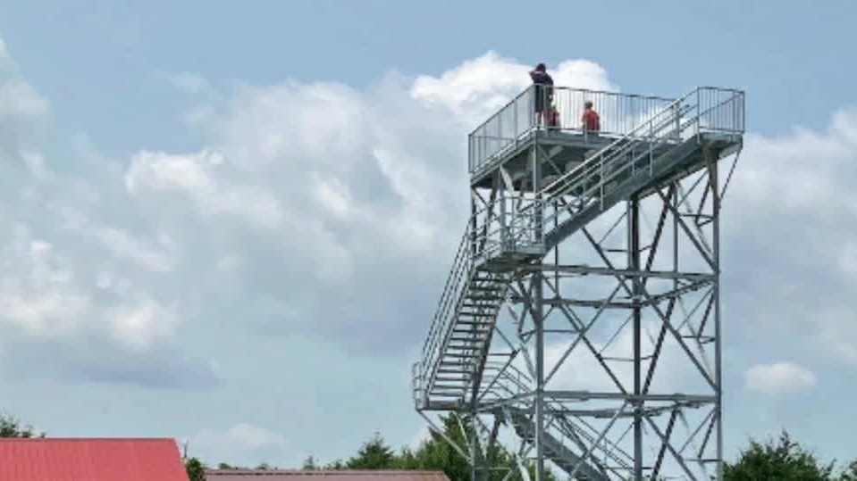 New observation tower opens on Bromley Mountain