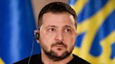 Zelensky firma una ley que amplía la edad de reclutamiento mientras Ucrania busca reforzar su ejército