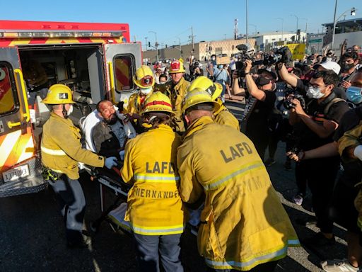 Tren de Los Ángeles choca contra autobús de la USC dejando al menos 55 heridos - El Diario NY