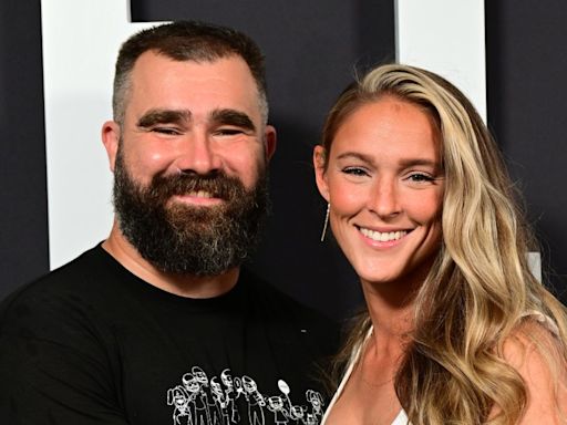 Jason Kelce Wife Kylie Kelce Shuts Down Pregnancy Rumors