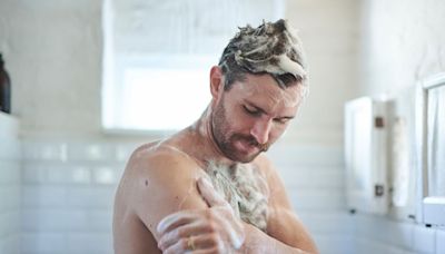 The 30-Second Hack You Should Be Using In The Shower, According To A Doctor