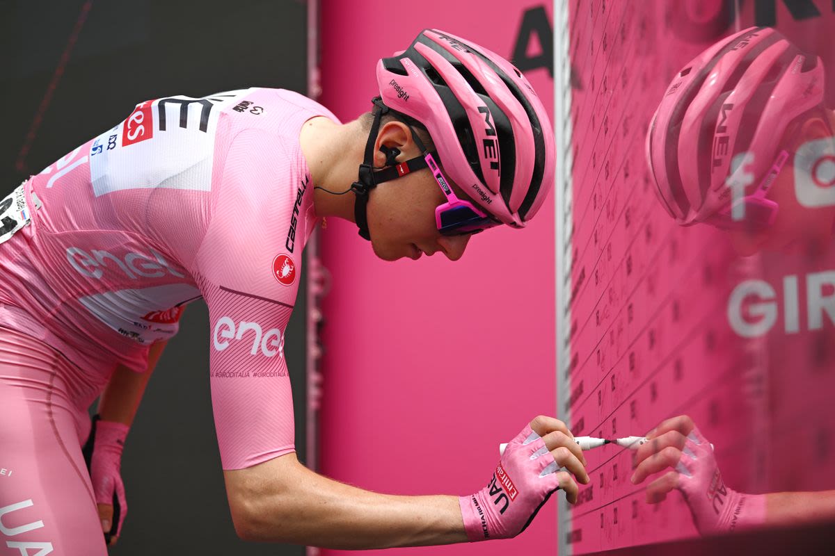 Giro d'Italia stage 8 live: Another summit finish awaits