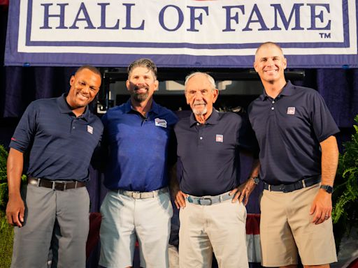 Todd Helton calls Tony Vitello the best coach in college baseball during Hall of Fame speech