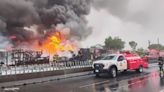 ¿Qué pasó cerca del AICM? Fuerte incendio consume casas en Neza, en Edomex |VIDEO