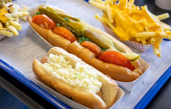 Footlong hot dogs: Coney Island Drive-Inn expands to Eustis