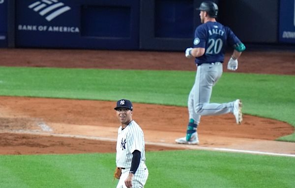 Yankees’ Aaron Boone owns up to mistake after odd bullpen move kills momentum in loss