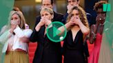 Festival de Cannes : Judith Godrèche mains sur la bouche avant la projection de son film « Moi aussi »