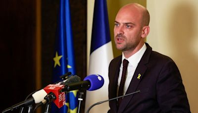 Force alone will not lead to Israel's security, France says