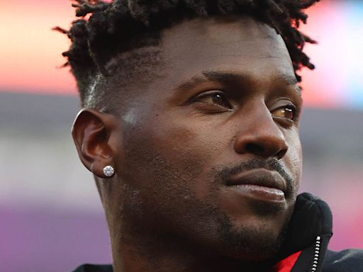 Former NFL player Antonio Brown weighs in after Trump shooting