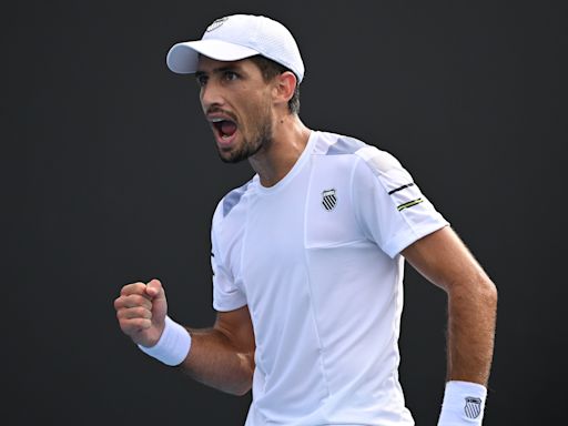 Pedro Cachin dio otro golpe en el Masters 1000 de Madrid, eliminó a Frances Tiafoe y su próximo rival será Rafael Nadal