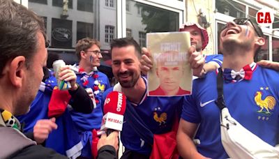 Insólito. Aficionados franceses responden a MARCA con un cartel satírico sobre Zidane - MarcaTV