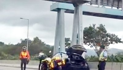 吐露港公路私家車自炒撞壆 往大埔方向交通受阻