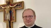 Former Anglican vicar becomes first bishop of UK ordinariate