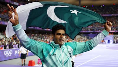 Arshad Nadeem secures Pakistan’s first gold in athletics after beating India’s Neeraj Chopra in javelin final