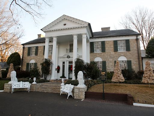 Tennessee turns over probe into failed Graceland sale to federal authorities, report says