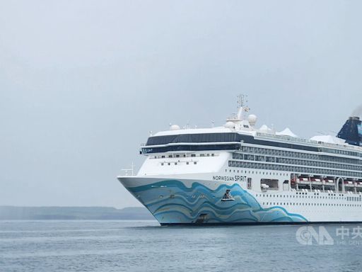 澎湖發展郵輪觀光 迎來7.5萬噸挪威「奮進號」