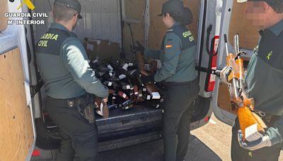 La Guardia Civil de Huesca reduce a chatarra 600 armas que estaban depositadas