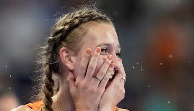 Femke Bol puts on a show in the 4x400 mixed relay to reel in US and earn Netherlands Olympic gold