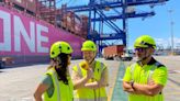 Los estibadores del Puerto de Valencia: "Tenemos un trabajo de alto riesgo. El más mínimo fallo te puede costar la vida"