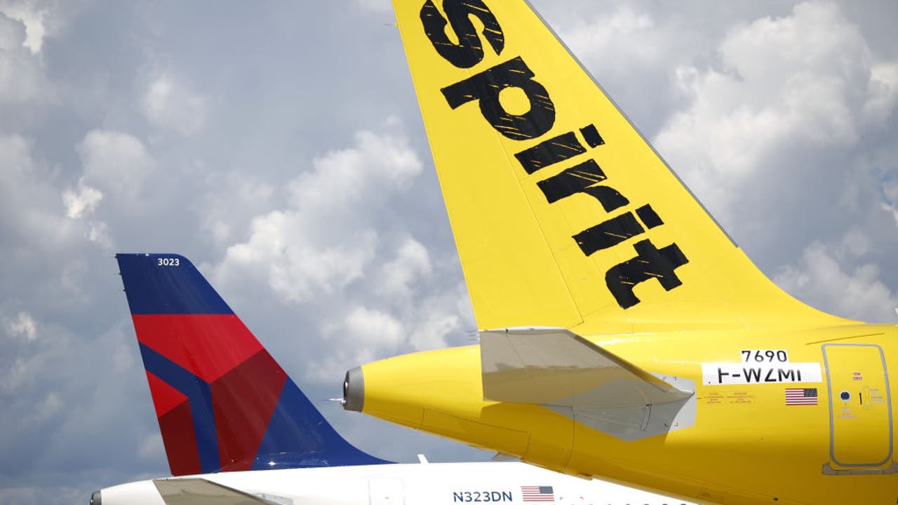 Spirit and Delta planes collide at Cleveland airport, prompting FAA investigation