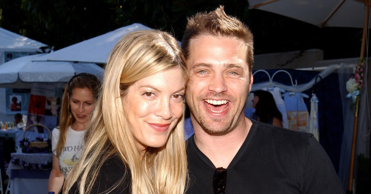 Tori Spelling Is Getting Veneers Decades After Jason Priestley Chipped Her Tooth During Makeout