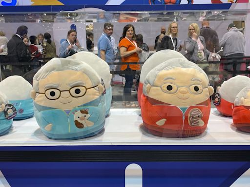 Warren Buffett’s shopping extravaganza kicks off with Squishmallows pit, 'Poor Charlie’s Almanack'