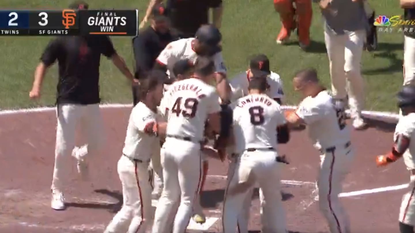 Giants Had Coolest Walk-Off Win of MLB Season Thanks to Little League Homer