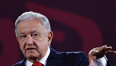 López Obrador pide sustitución de importaciones pero descarta "ruptura" comercial con EEUU