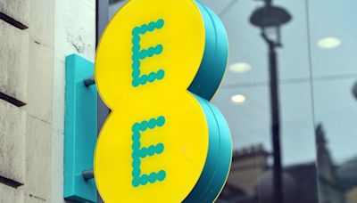 EE launches new subscription service to combat scam calls