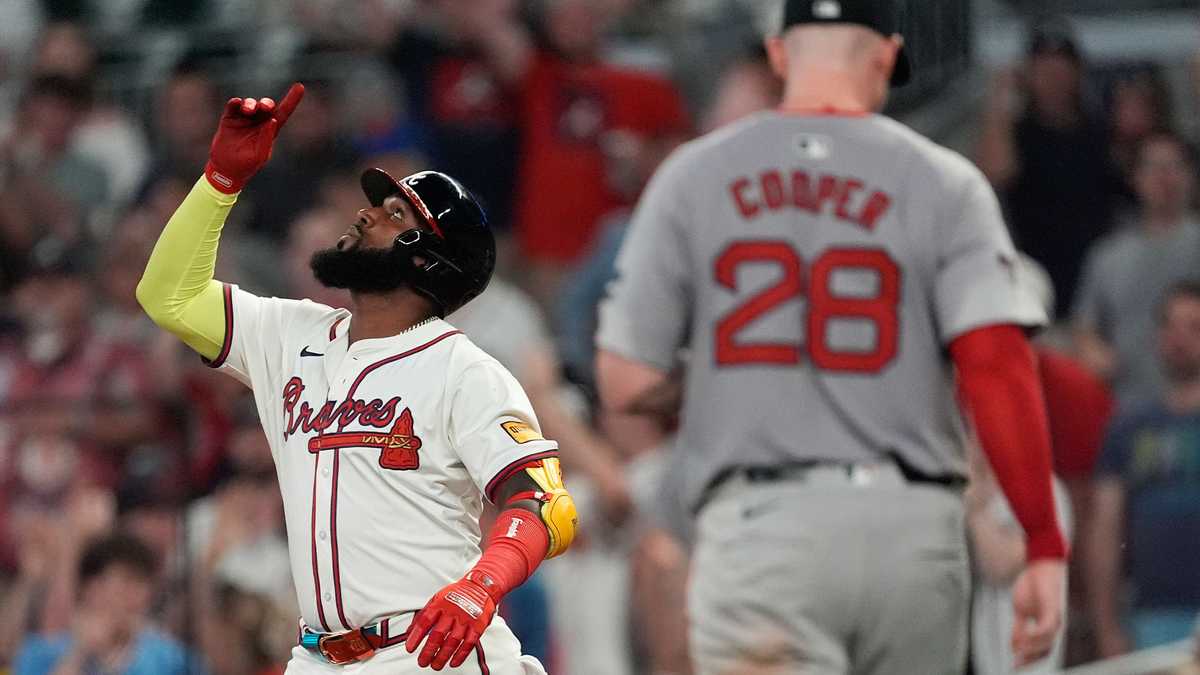 Red Sox drop first of 2 in Atlanta as Braves take lead in 8th