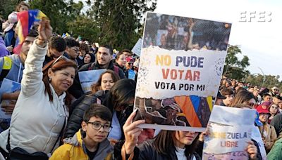 Venezolanos en Argentina acuden con júbilo a urnas pese a escasas habilitaciones de voto