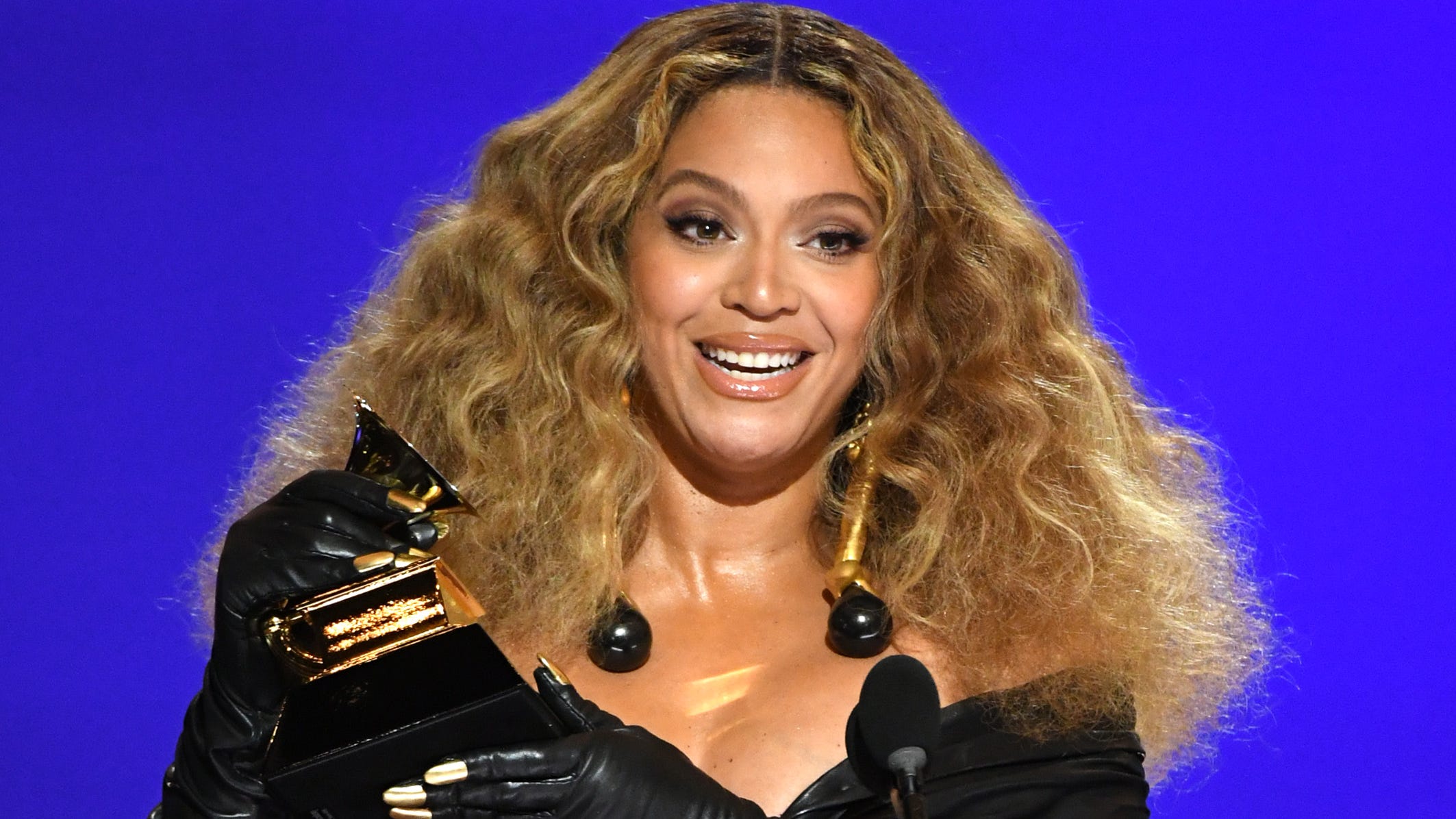 Beyoncé only female artist to land two albums on Apple Music's 100 best albums list