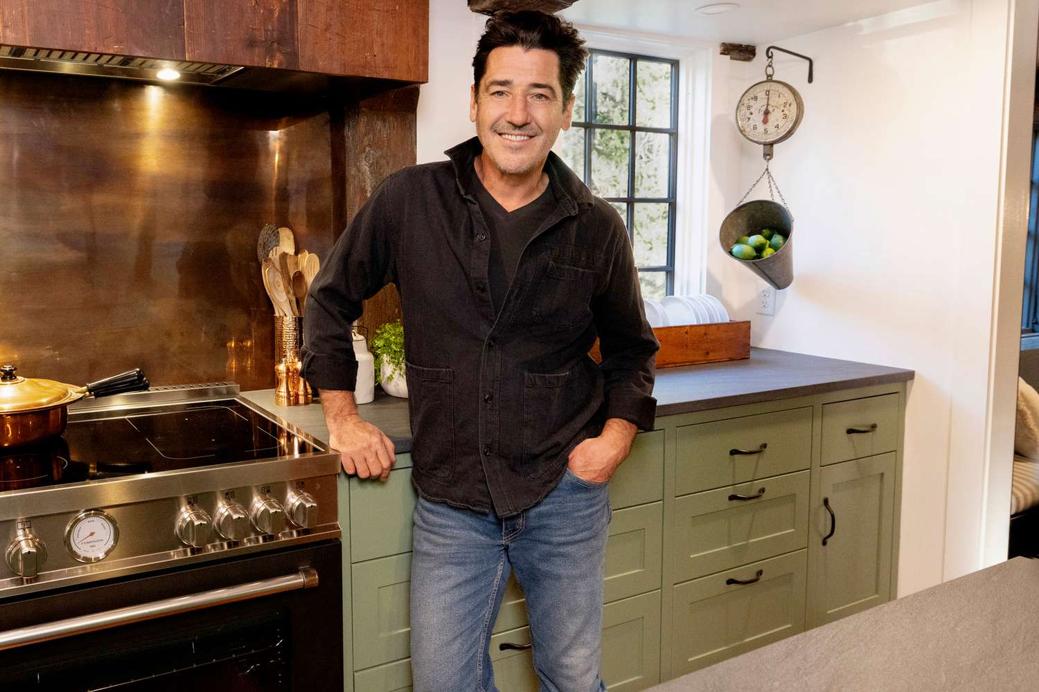 Jonathan Knight Reveals Farmhouse Fixer Season 3 'Is Going to Be a Bit Intense' in New Trailer (Exclusive)