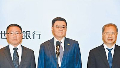 嚴審政媒宣傳費 - 政治要聞