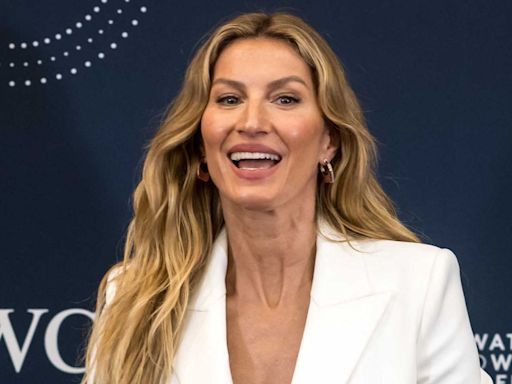 Gisele Bündchen Proved These Sneakers Are Perfect for Travel
