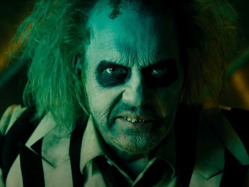 'Beetlejuice Beetlejuice' Brings the Afterlife to CCXP MX With a Spooky Display