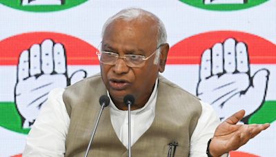 Mallikarjun Kharge demands NEET-UG re-test, investigation into all 'paper leak scams'