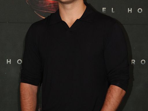 Liam Hemsworth como Geralt de la Rivia en "The Witcher"