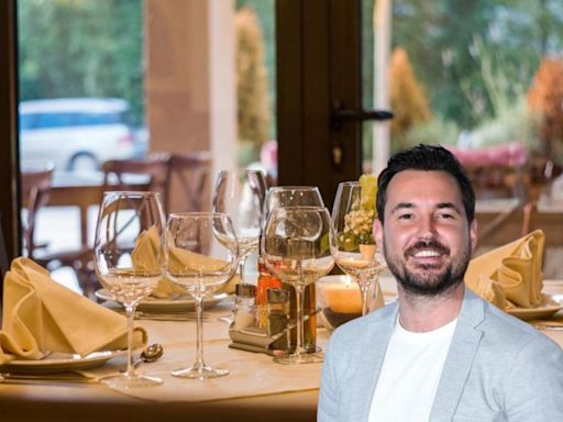 'Some squad': Martin Compston and Scots star spotted at Glasgow restaurant
