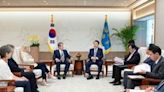 Gov. Kemp meets with South Korean President during overseas trip