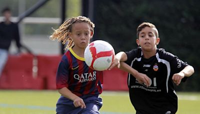 La infancia de Xavi Simons en el Barça, en imágenes