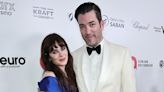 Zooey Deschanel and Property Brothers ' Jonathan Scott Are Engaged