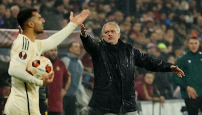Mourinho explota contra los jugadores de la Roma y aprovecha de repasar a Pep Guardiola - La Tercera