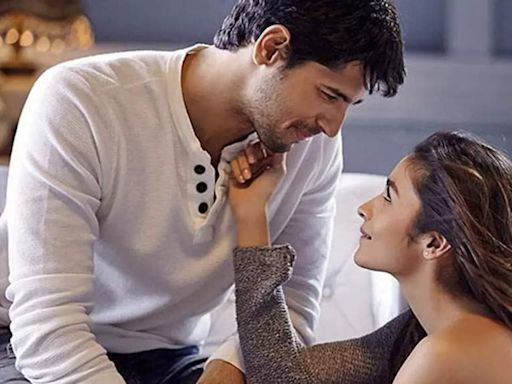 Throwback: When Sidharth Malhotra talked to Karan Johar about his breakup with Alia Bhatt | Hindi Movie News - Times of India