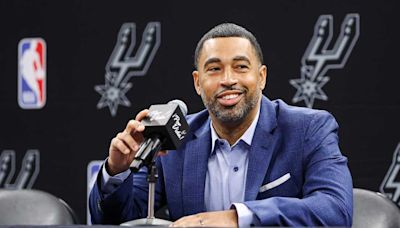 Spurs to Be 'Strategically Aggressive' This Offseason