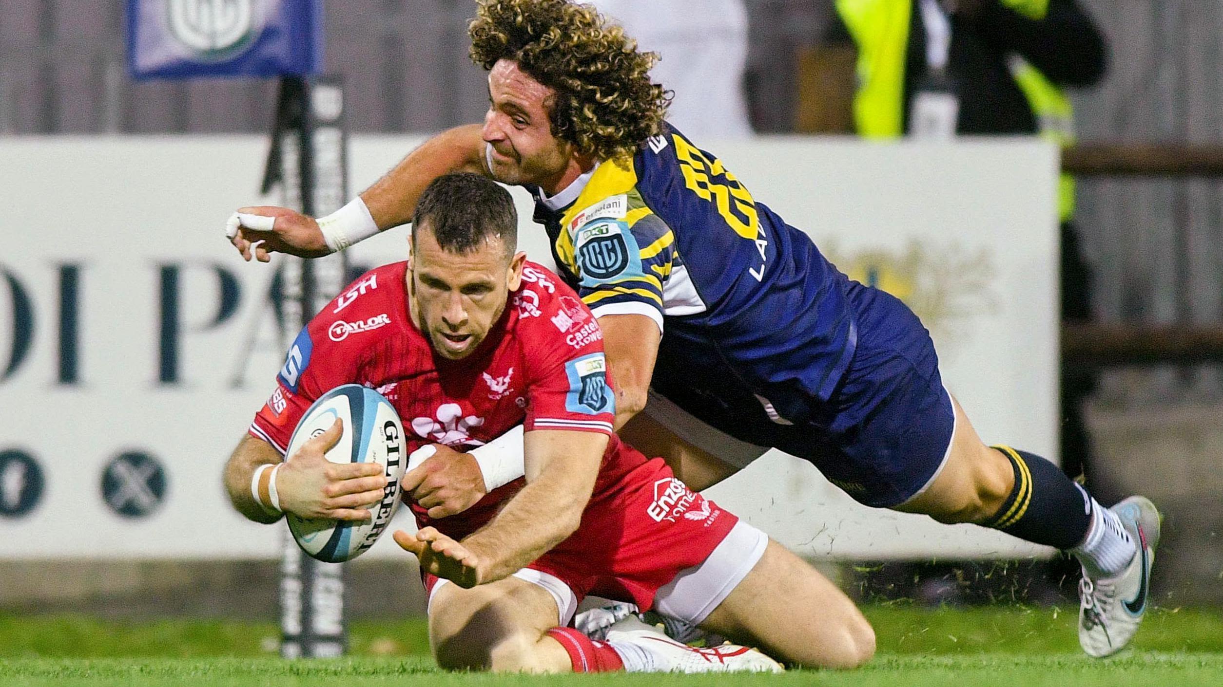 Davies hits try landmark as Scarlets ease past Zebre